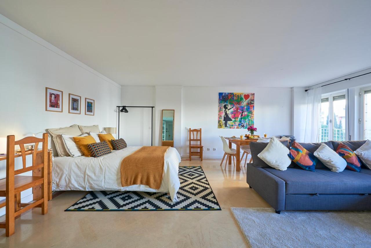 Modern Apartment With Swiming Pool & Garage - Lisboa Eksteriør billede