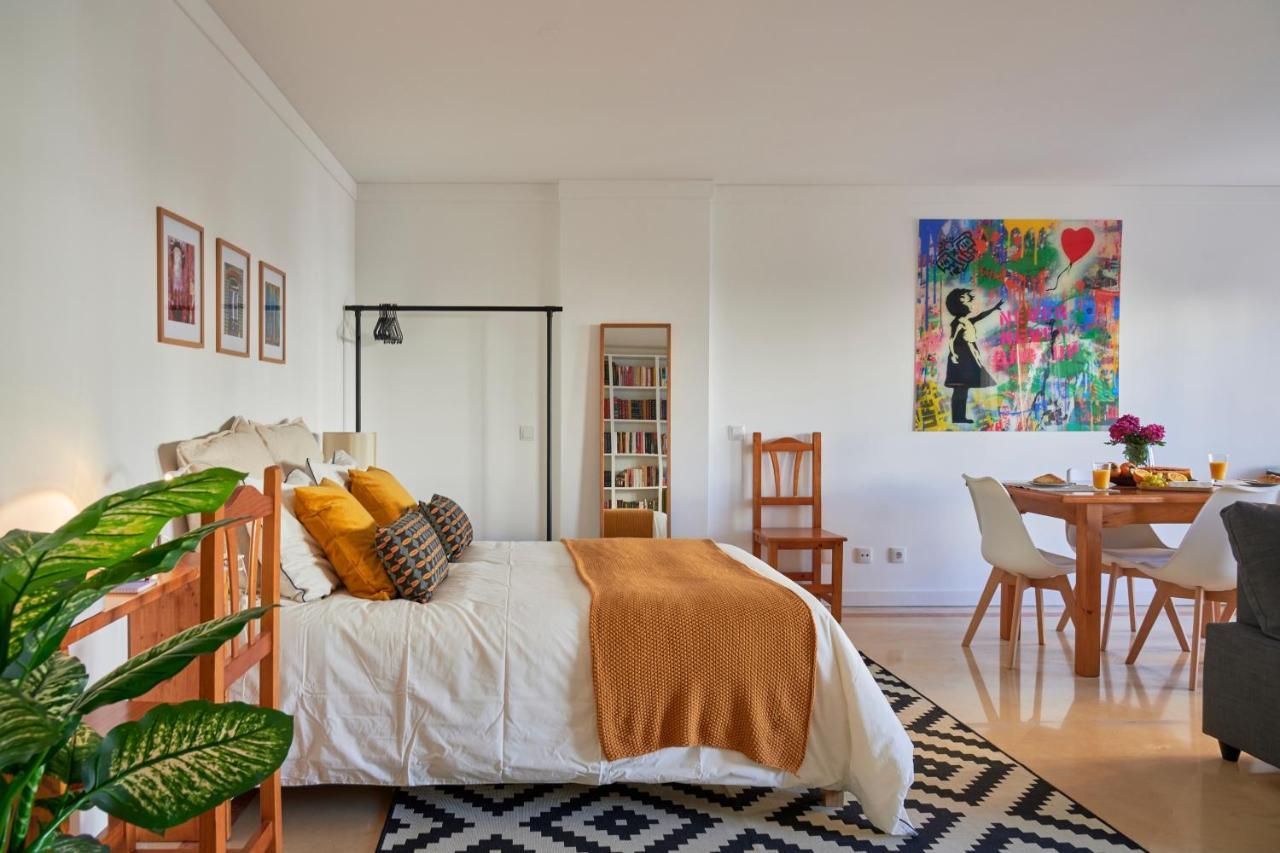 Modern Apartment With Swiming Pool & Garage - Lisboa Eksteriør billede